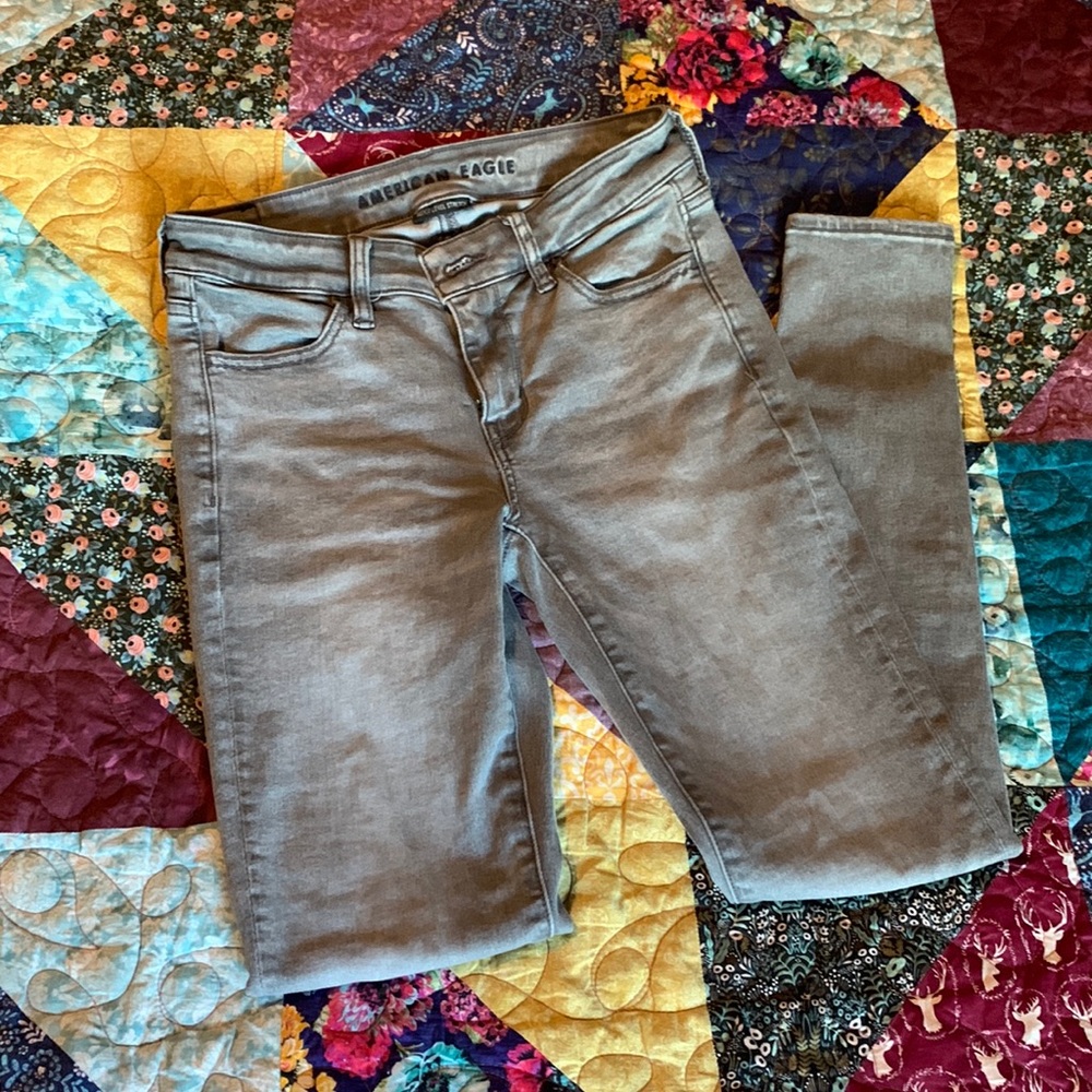 EUC AE grey jegging